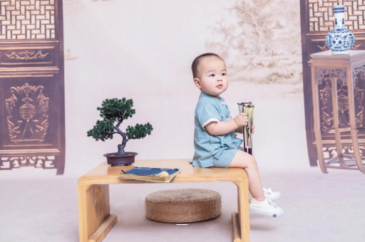 宝应县孕妇肚子上的黑线